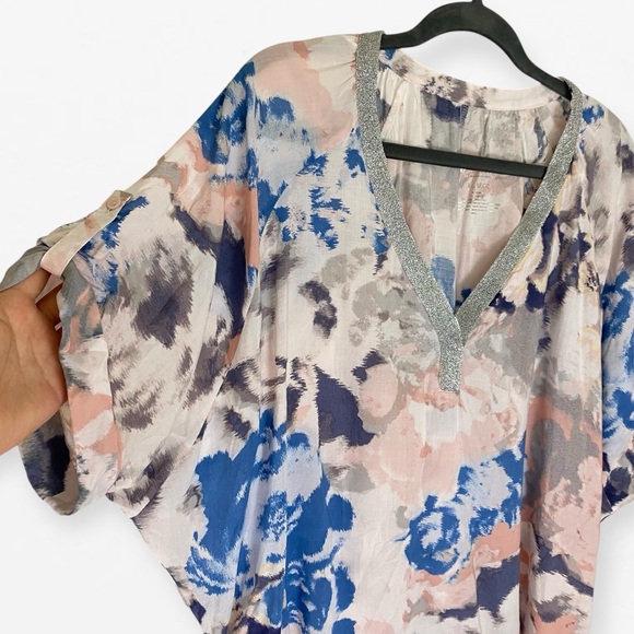 Juicy Couture Blue and Pink Flutter Short Sleeve V-Neck Blouse top XL - Picture 6 of 8